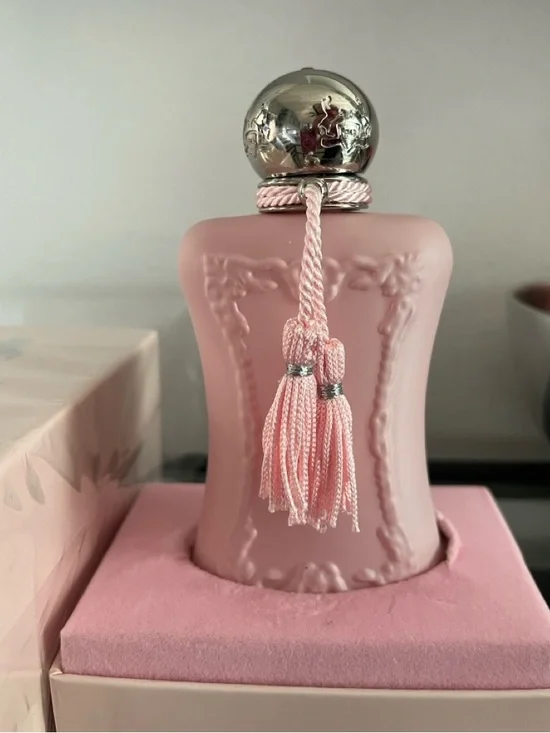 Delina Parfums de Marly - Picture 2 of 13